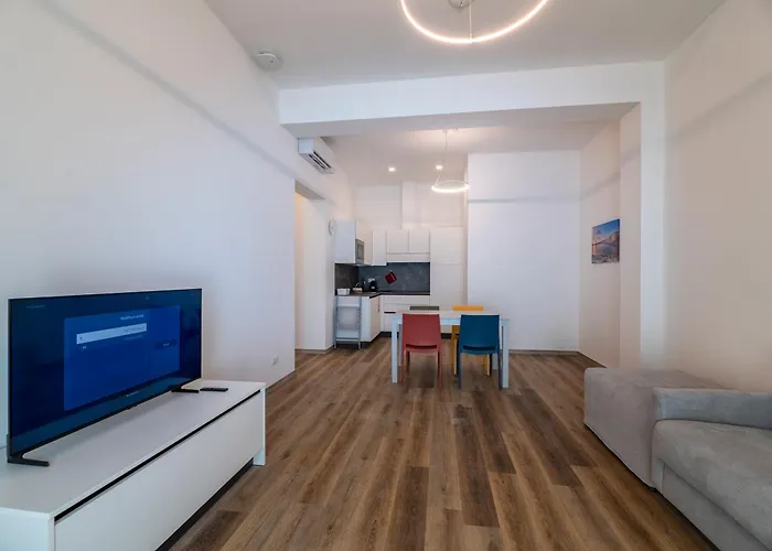 Cadiz Aparthotel 4*