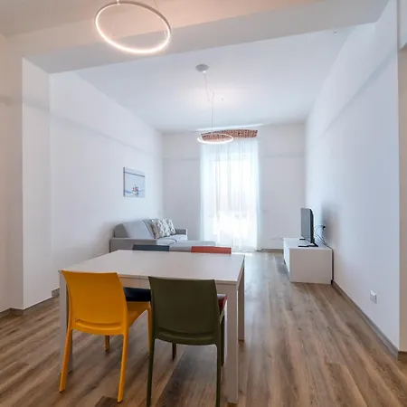 Cadiz Aparthotel Varazze