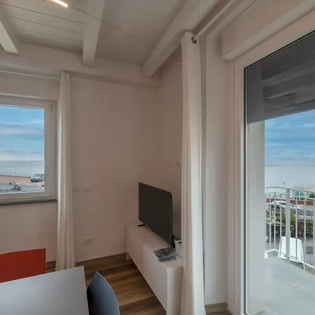 Cadiz Апарт-отель Варацце