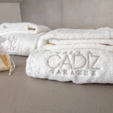 Cadiz ヴァラッツェ