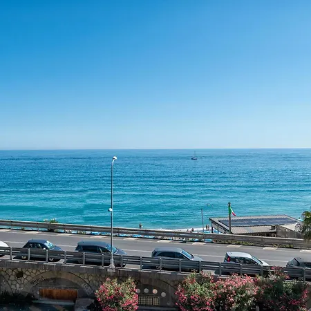 Ξενοδοχείο με διαμερίσματα Cadiz