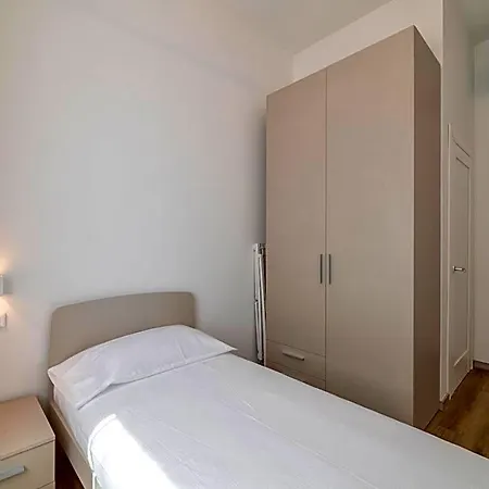 Hotel apartamentowy Cadiz